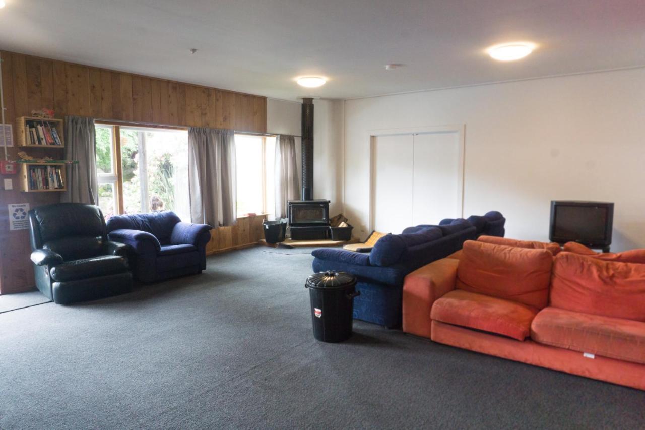 Adventure Inn Marahau Eksteriør billede